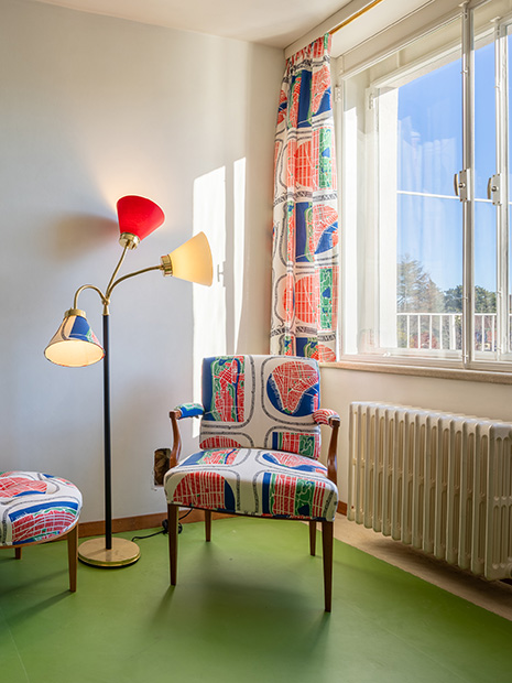 The top floor has three guest rooms available